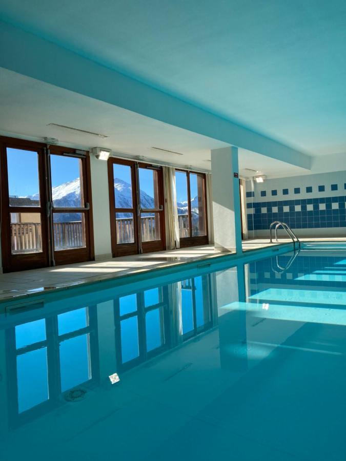 Appartement 6 places aux pieds des pistes avec piscine, wifi et parking privé PMR Orcières Exterior foto