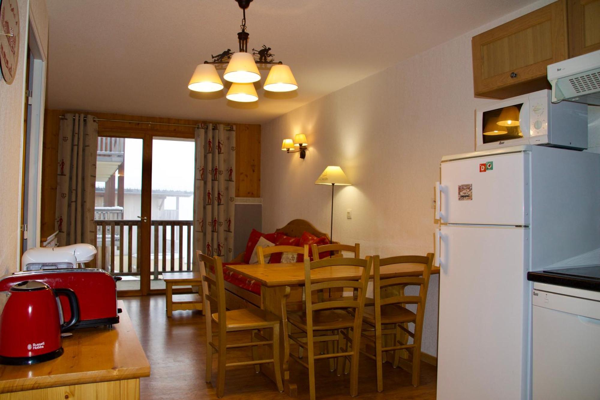 Appartement 6 places aux pieds des pistes avec piscine, wifi et parking privé PMR Orcières Exterior foto
